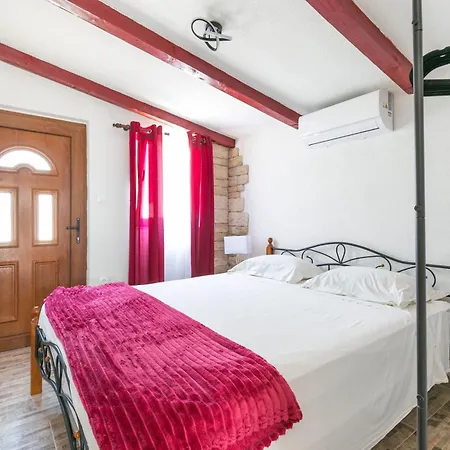 Family Friendly House With A Swimming Pool Okrug Gornji, Ciovo - 24460 Casa vacanze