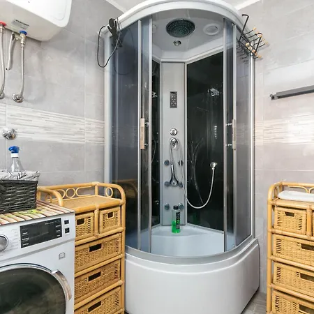 Casa vacanze Family Friendly House With A Swimming Pool Okrug Gornji, Ciovo - 24460